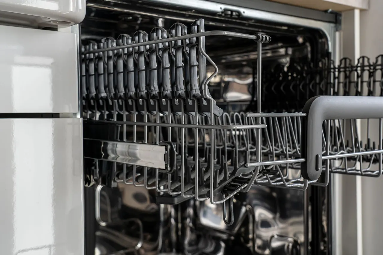 Service in Mar Vista